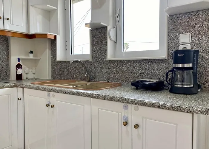 بيت للعطل Panoramic View, House, At Zipari Village 